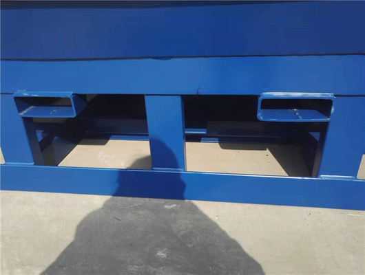 Customization Forklift Hole 6T Electric Dock Leveler For Unloading  450mm Lip length